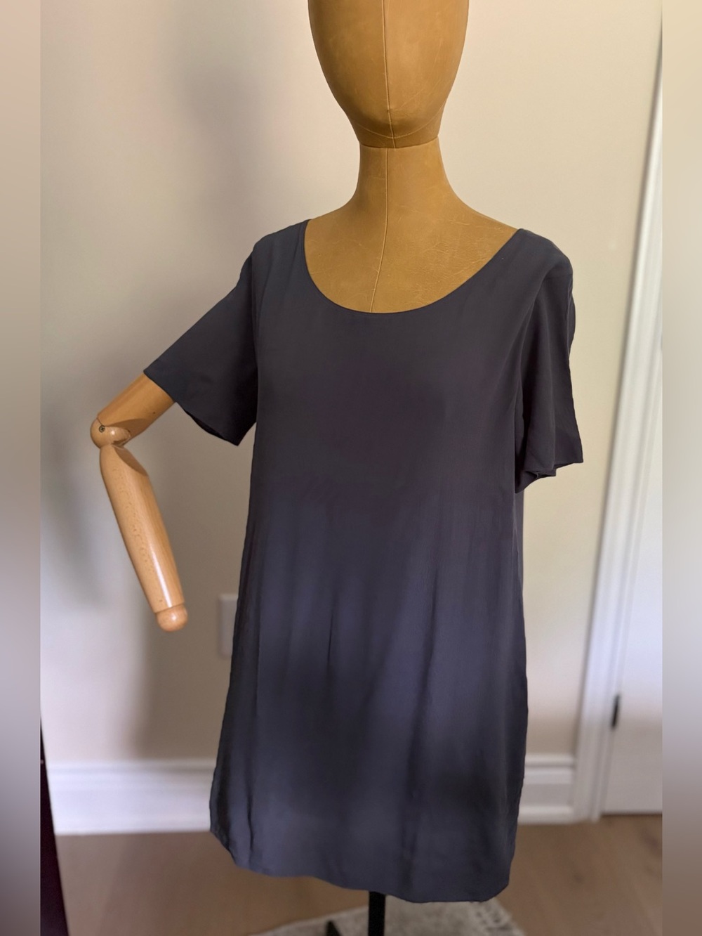 ARITZIA WILFRED Scoop Neck Short Sleeve Dress (S)